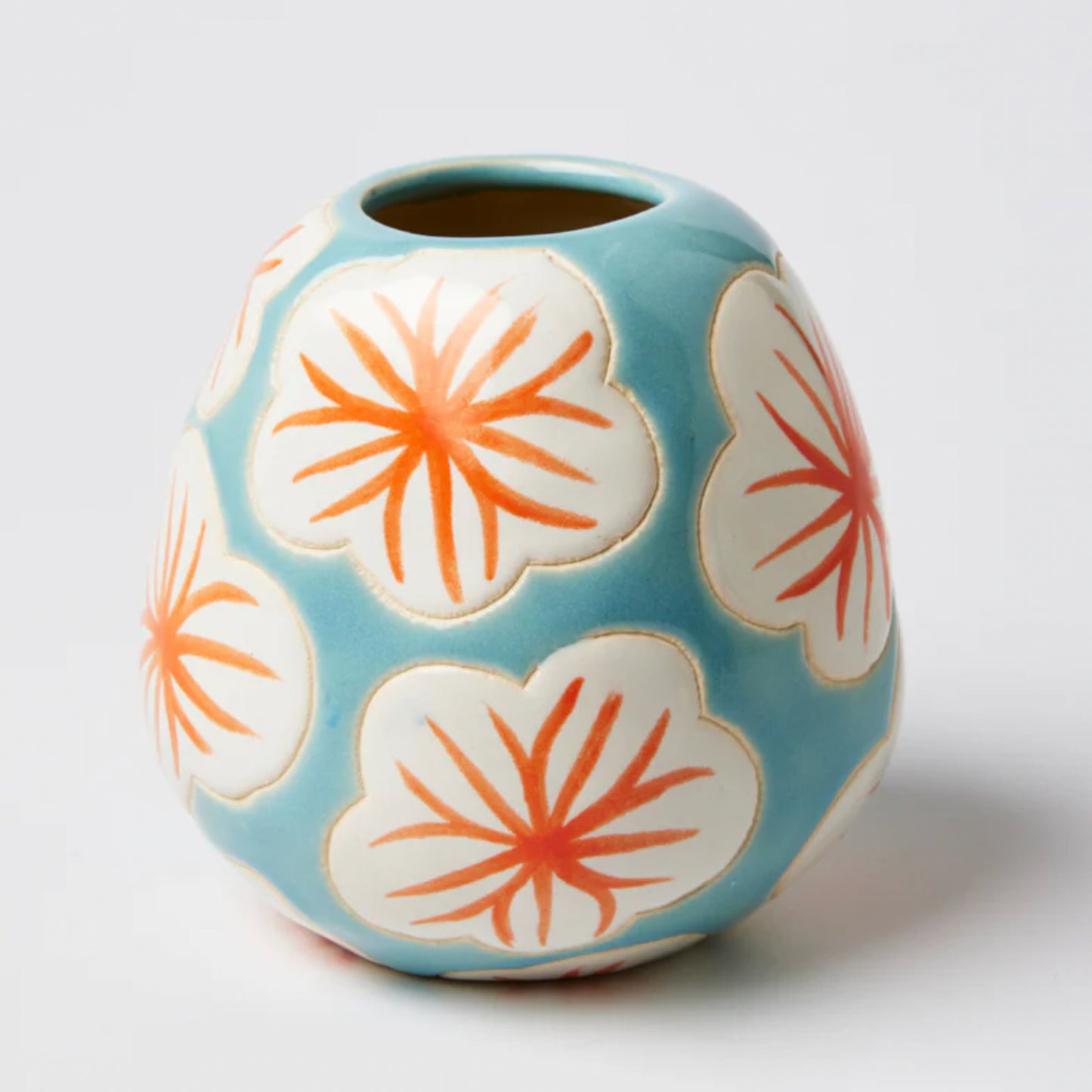 Pollen White Hibiscus Vase