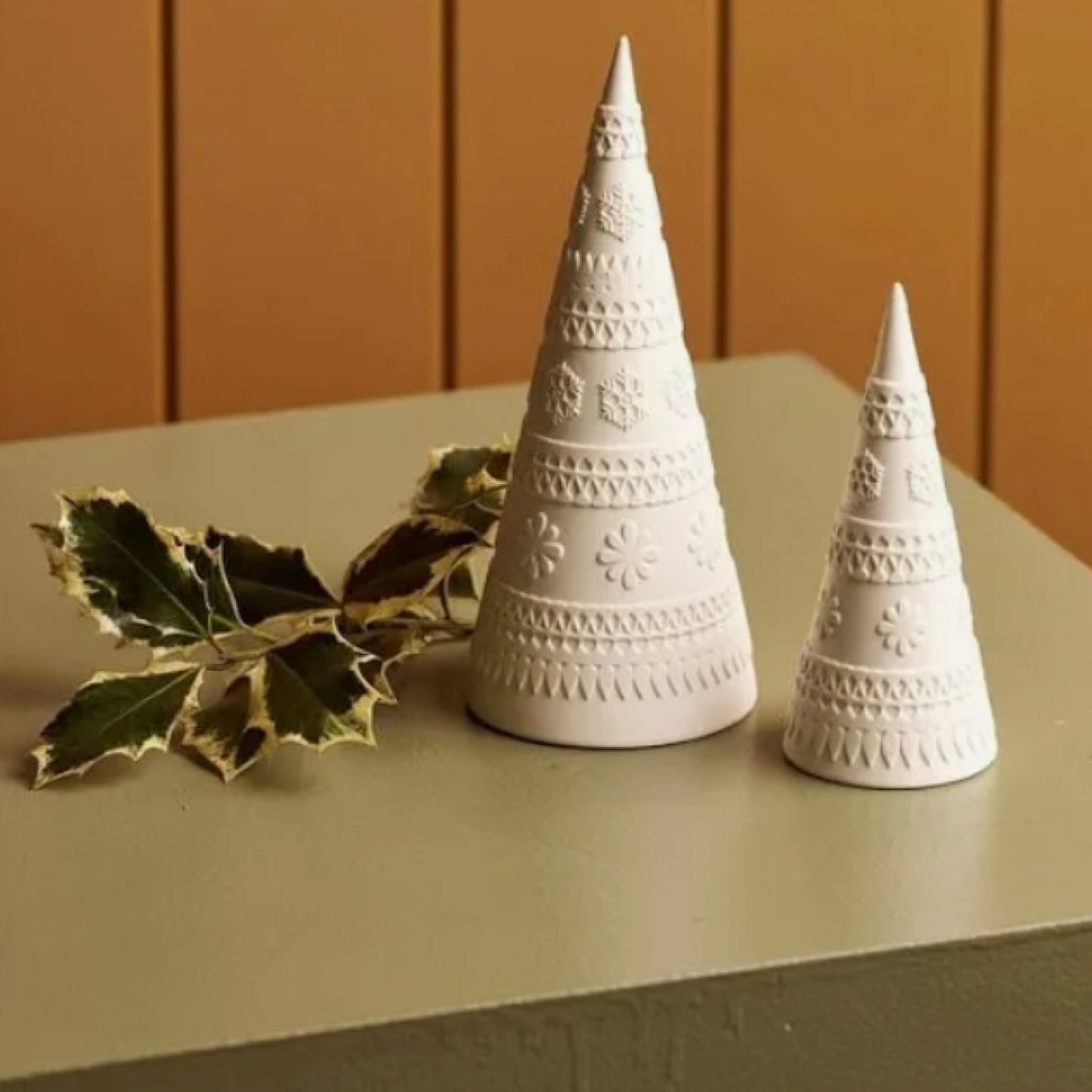 White Collection Christmas Tree