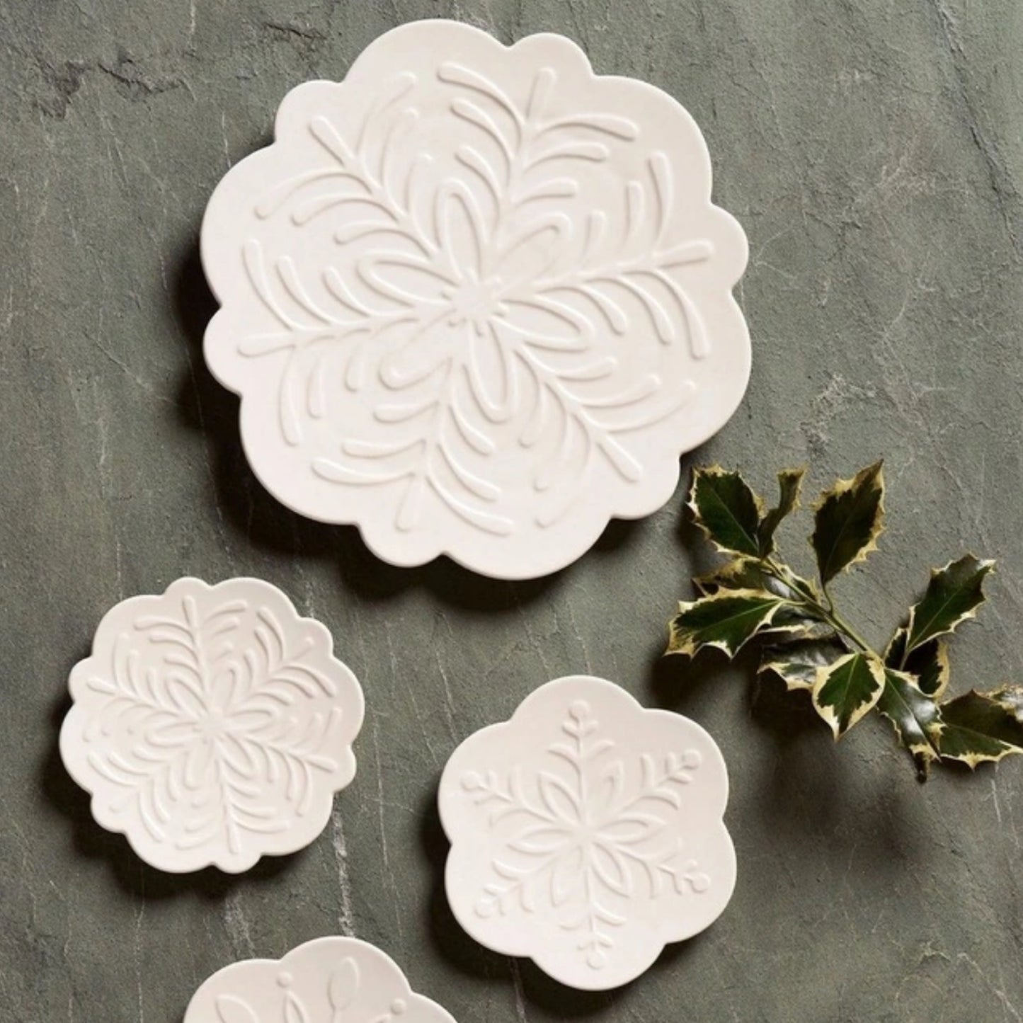 White Collection Snowflake Plate