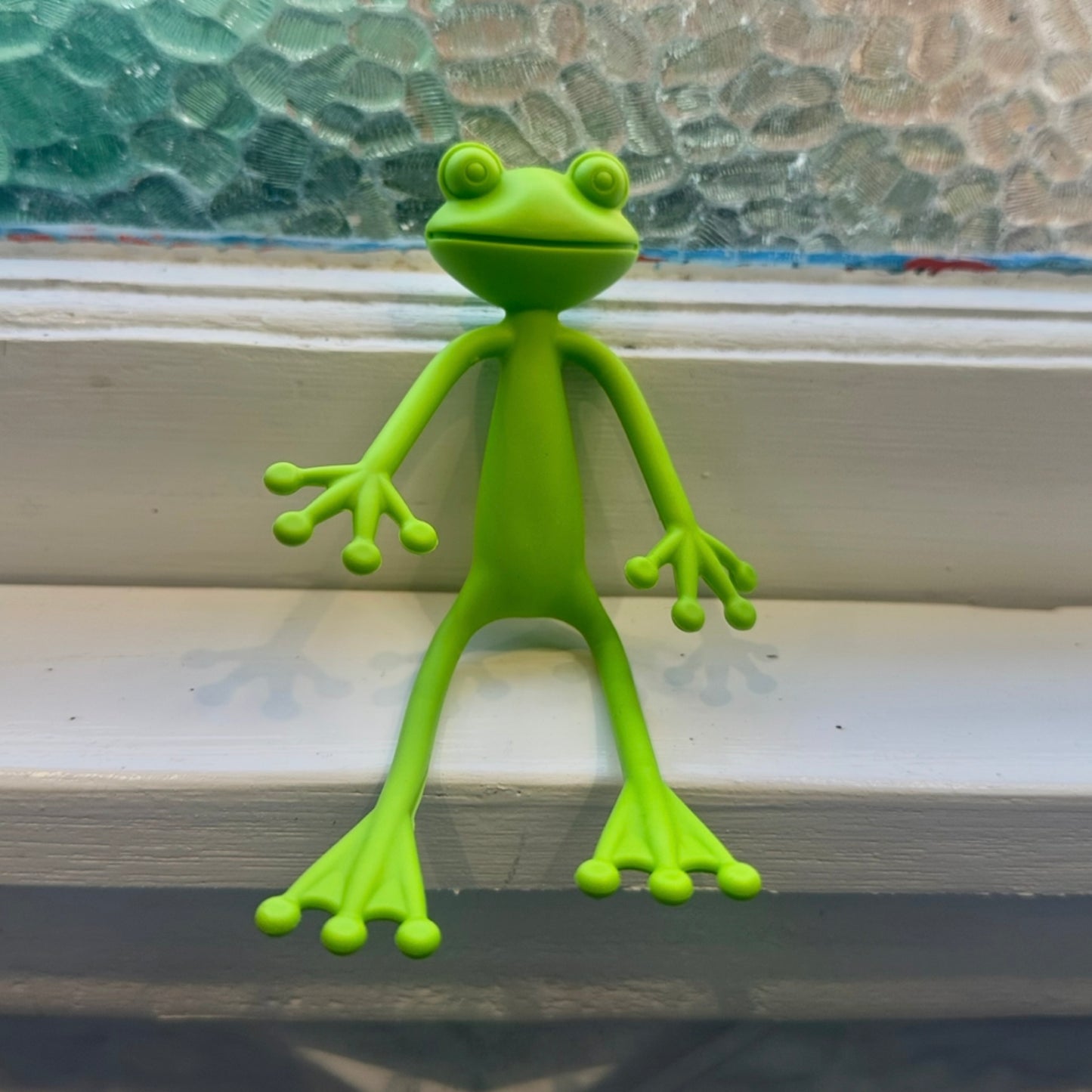 Green Frog Plant Stake Twist Tie