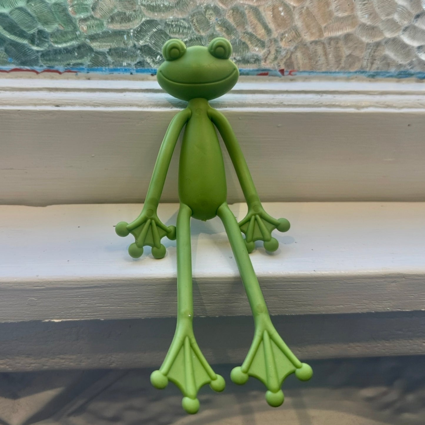 Green Frog Plant Stake Twist Tie